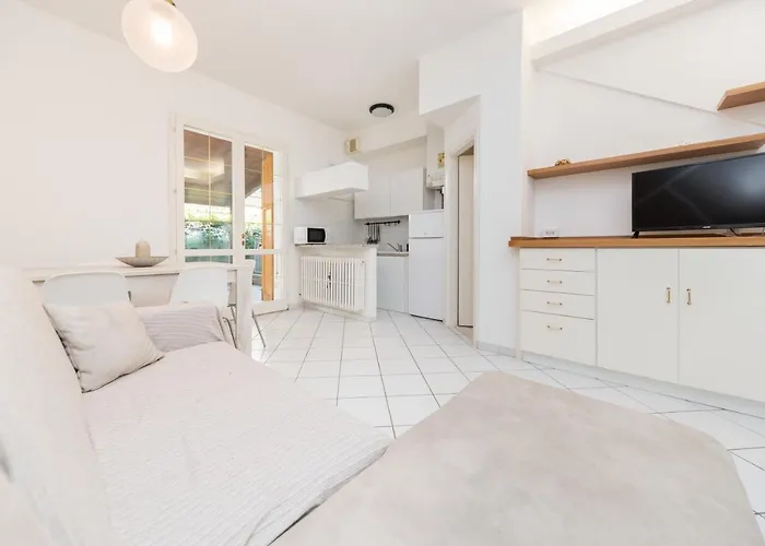 Belgrado * تْشيزيناتيكو